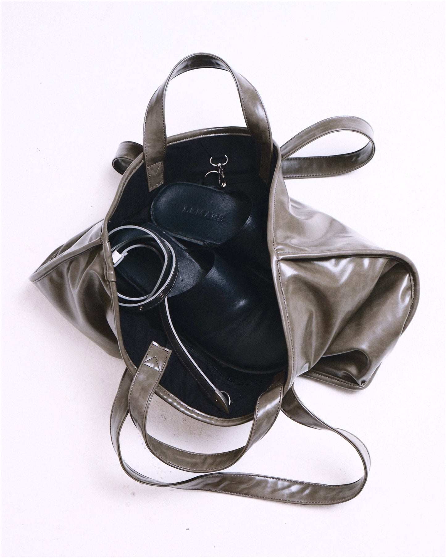 [SENSSE] ANDIAMO FAUX LEATHER TOTE BAG