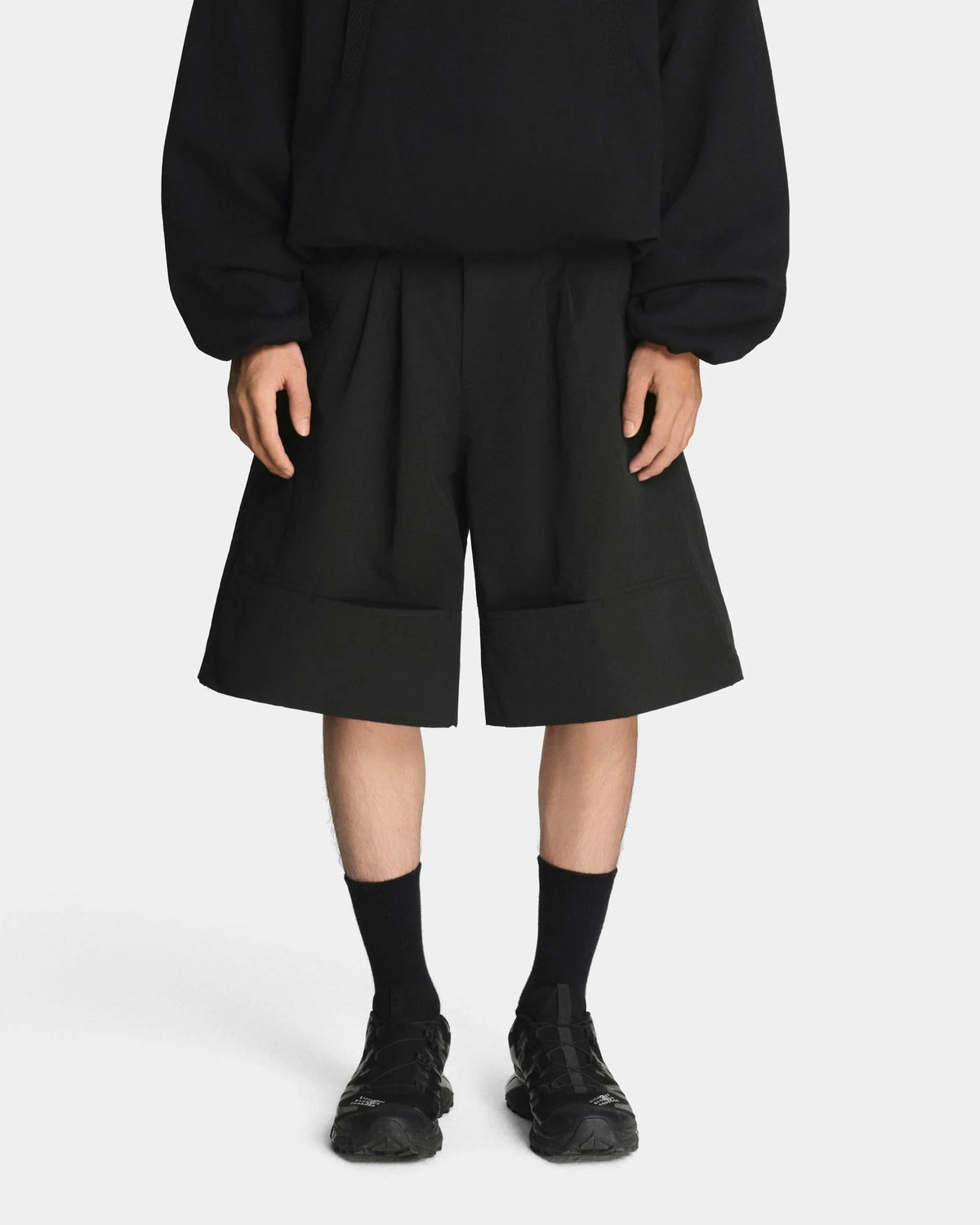 [MAHU] STITCH BAGGY SHORT