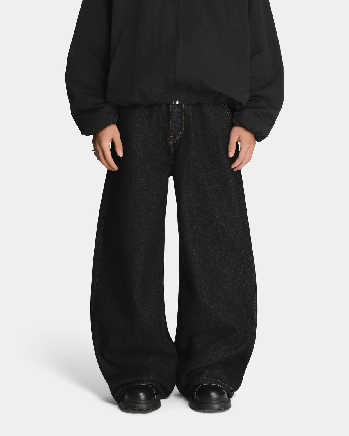 [MAHU] REGULAR DENIM PANTS