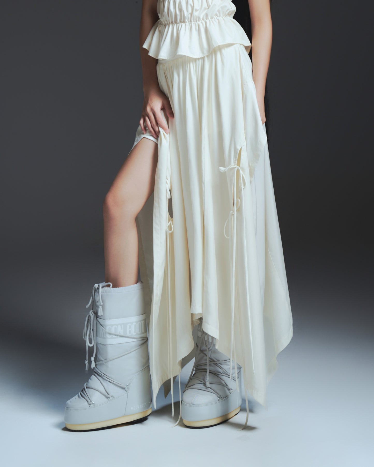 [BUNNYHILL] TWYLA SKIRT (IVORY)