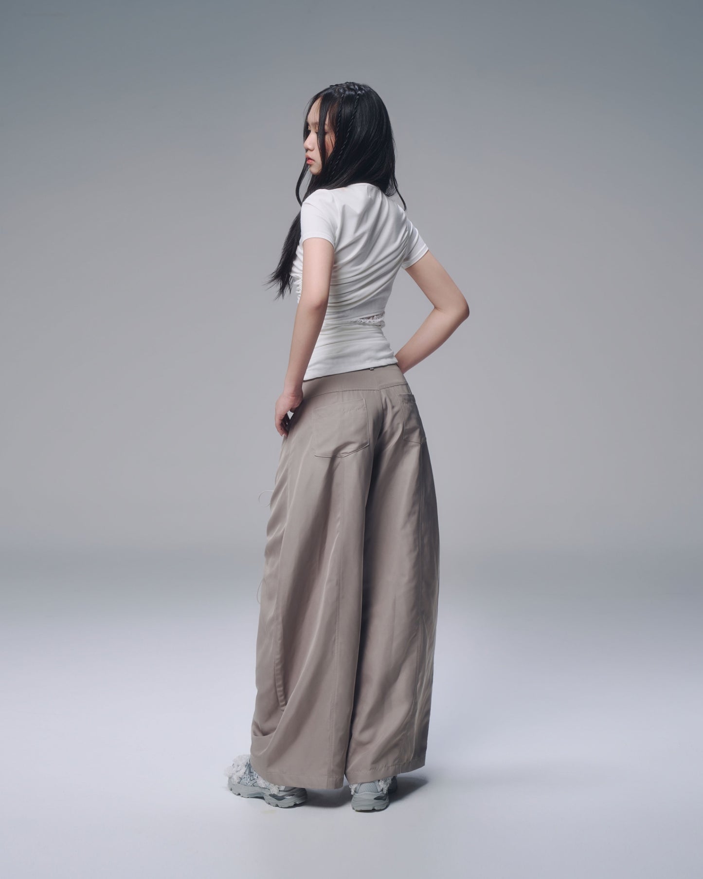 [BUNNYHILL] RAE LACE PANEL TOP