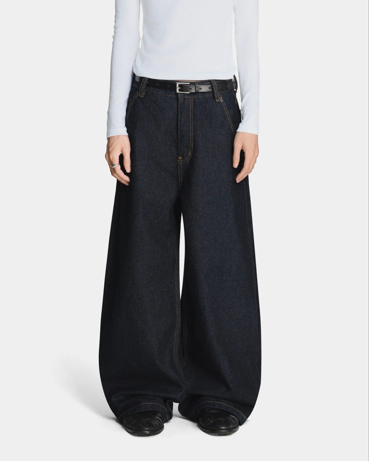 [MAHU] REGULAR DENIM PANTS