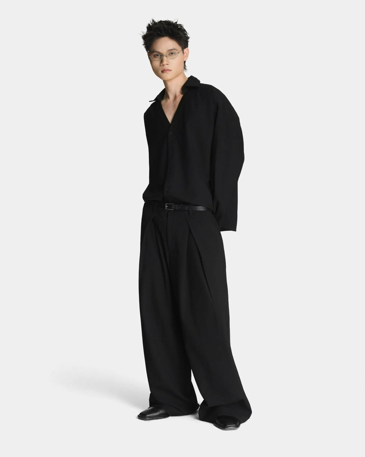 [MAHU] RELAXED PLEATED TROUSERS