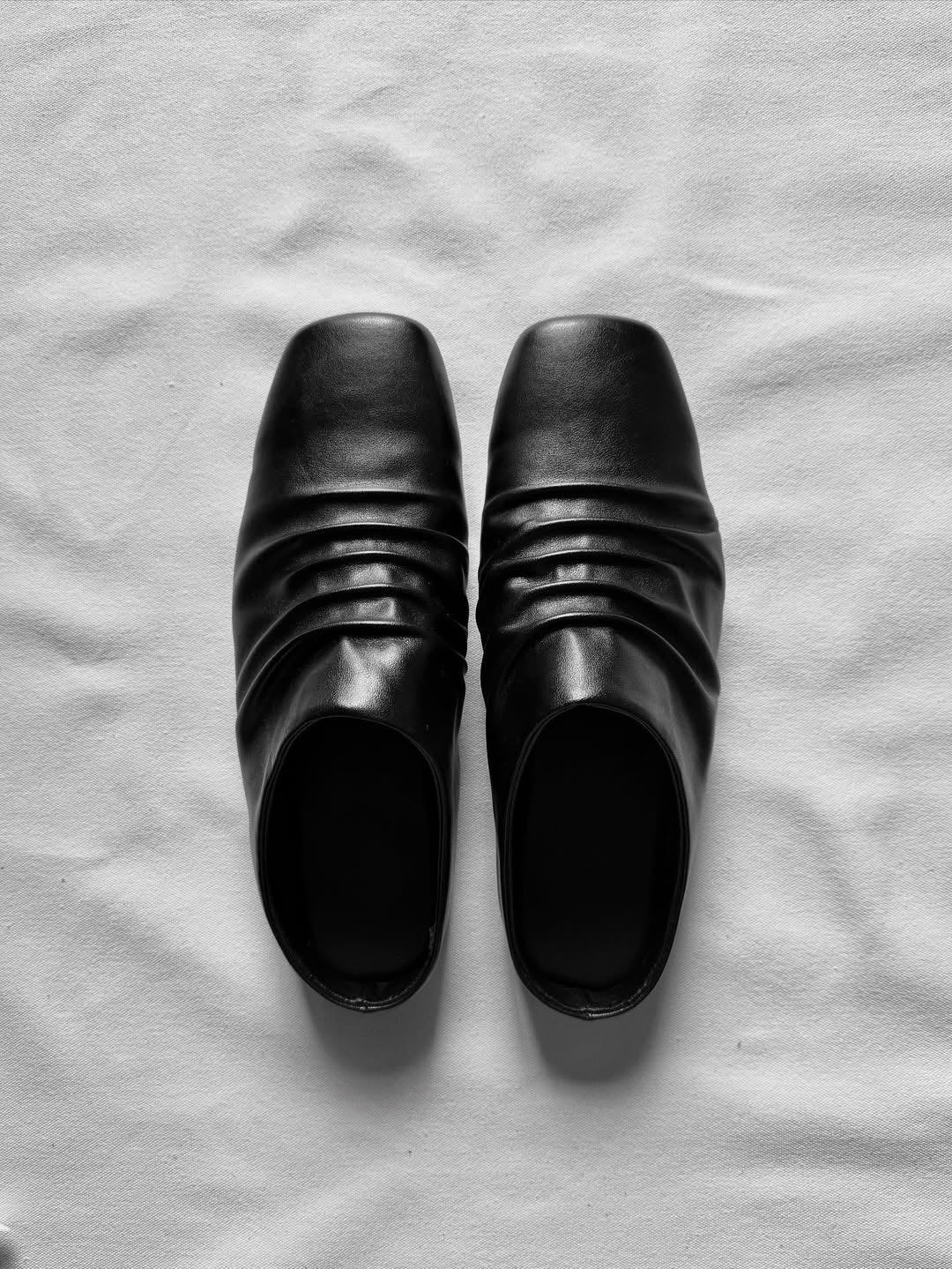 [TIEMDOKIOT] MULES PLEATED