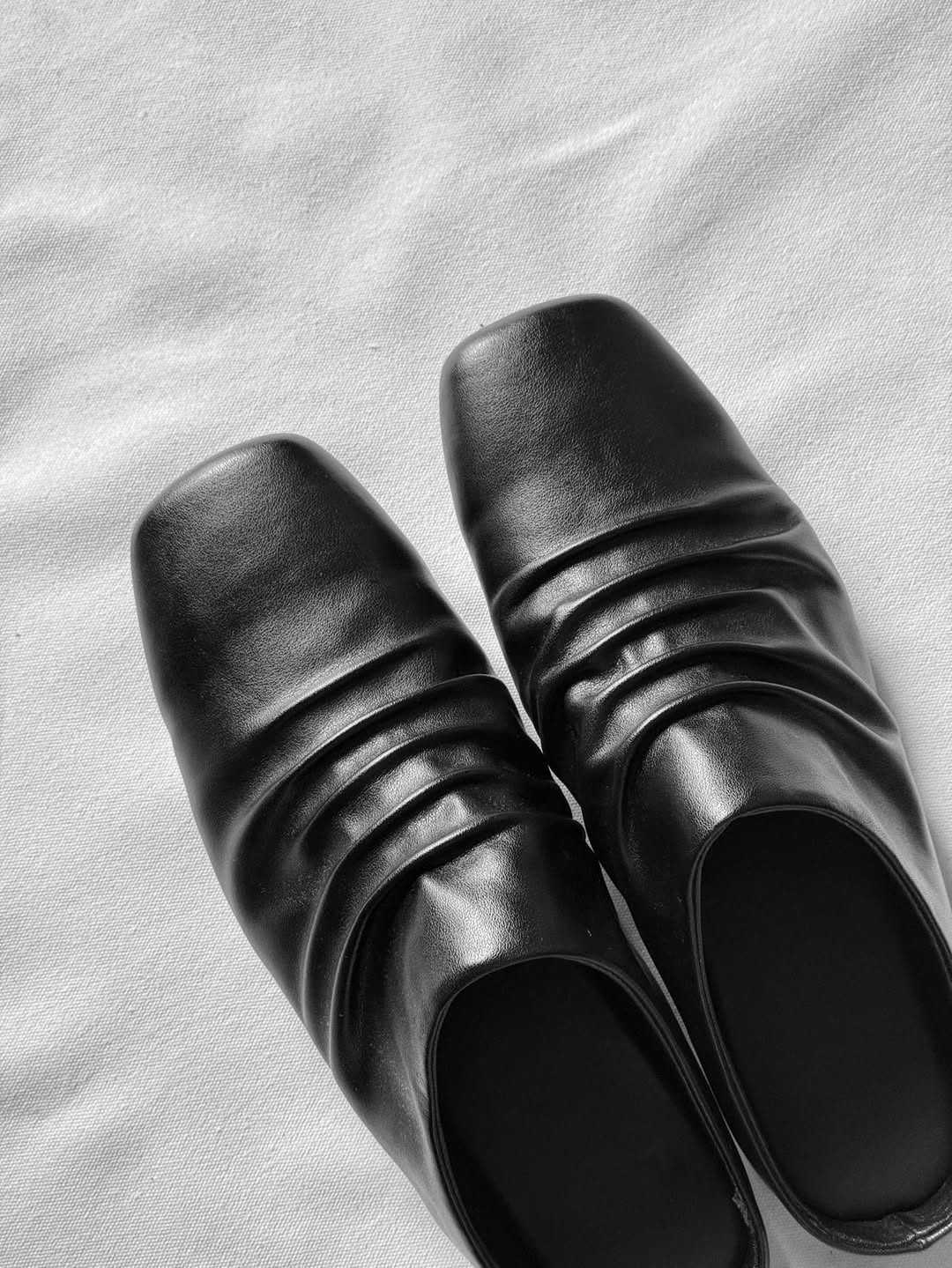 [TIEMDOKIOT] MULES PLEATED