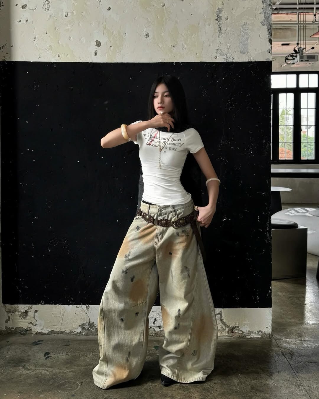 [BADCHOICE] SMOKEY BEIGE BALLOON JEANS