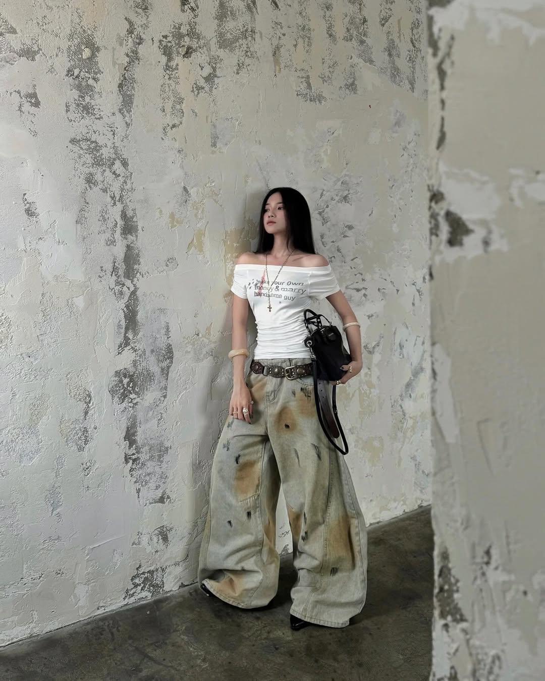 [BADCHOICE] SMOKEY BEIGE BALLOON JEANS