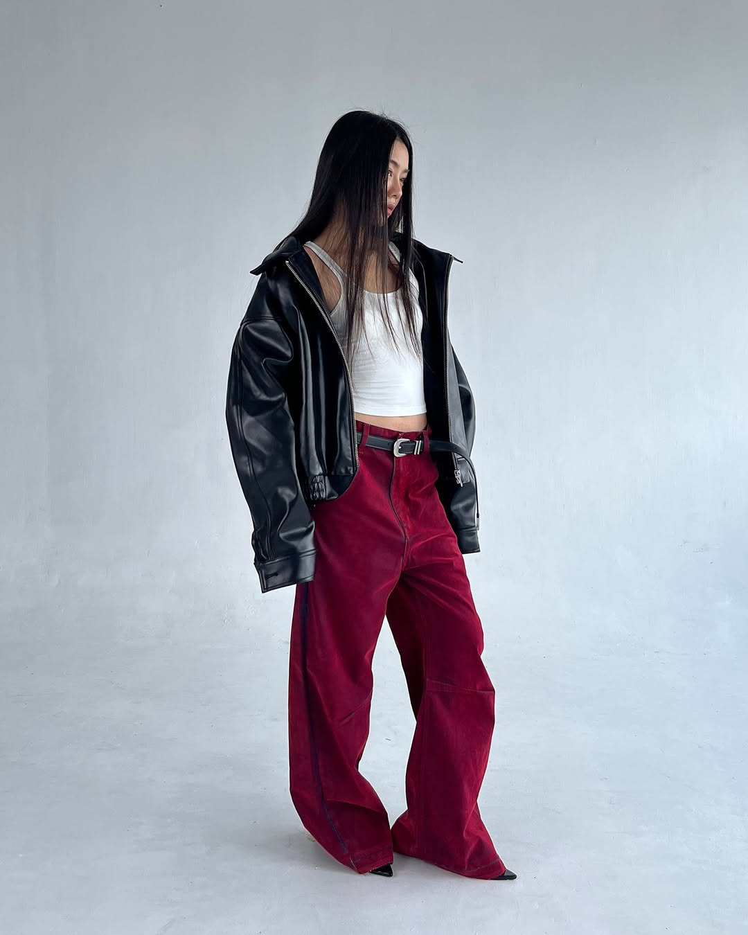 [67%] DENIM VELVET WASH JEANS