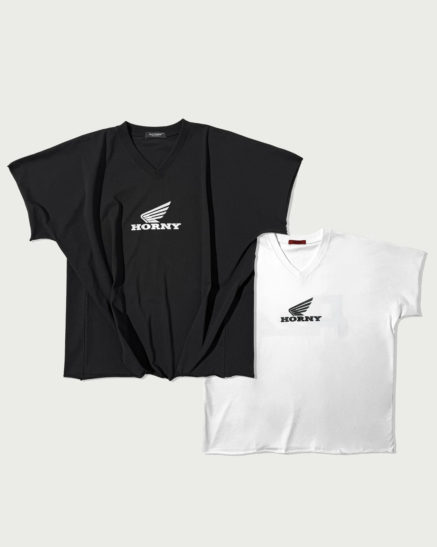 [ALCYUS] A24 HORNY T-SHIRT/ V-NECK