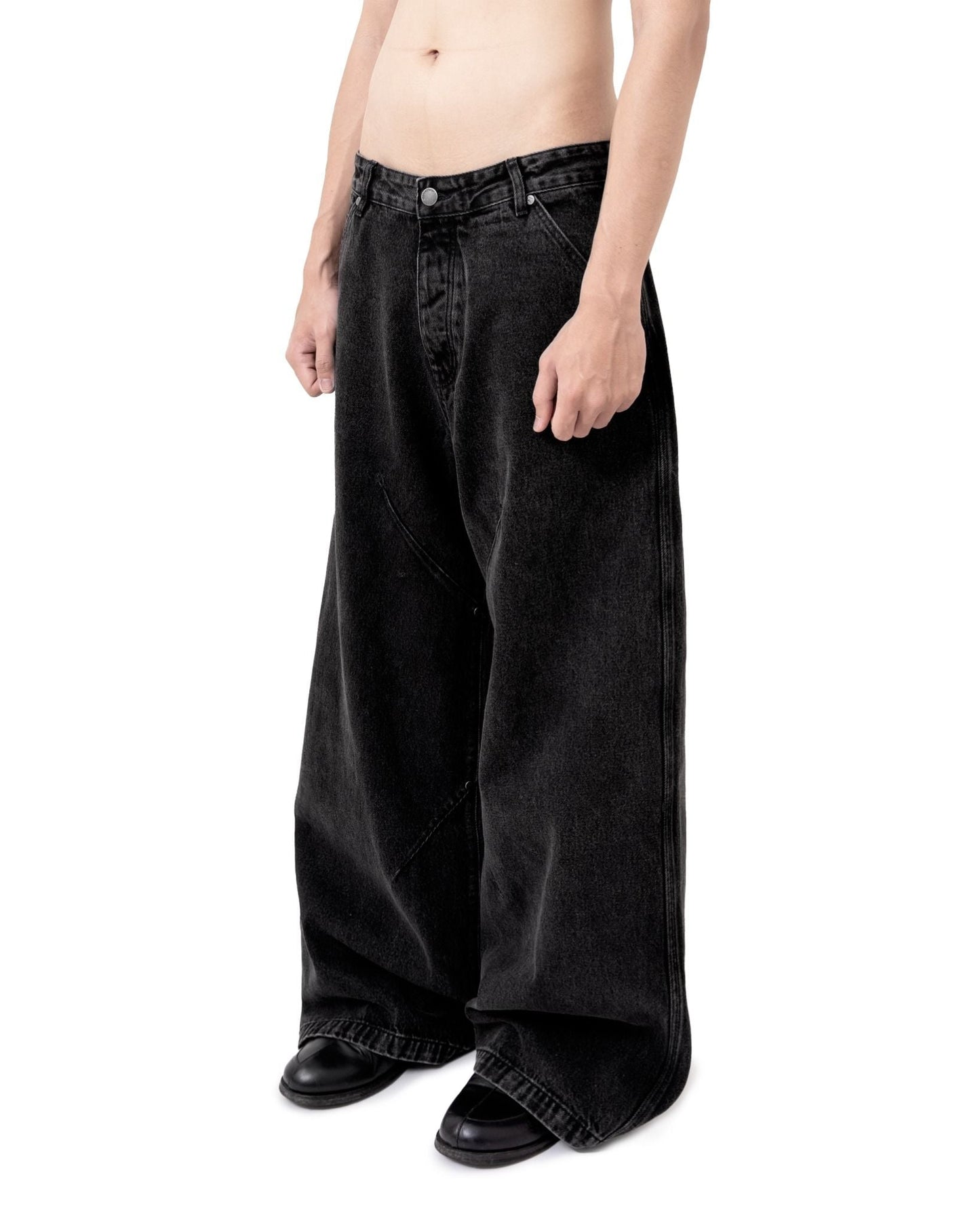 [MAHU] FADED LOOSE JEANS