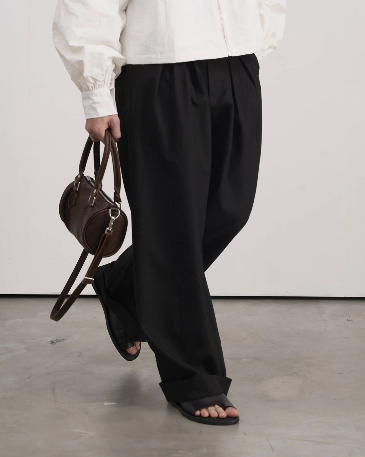 [HYPNOTISM] CRUDE TROUSERS