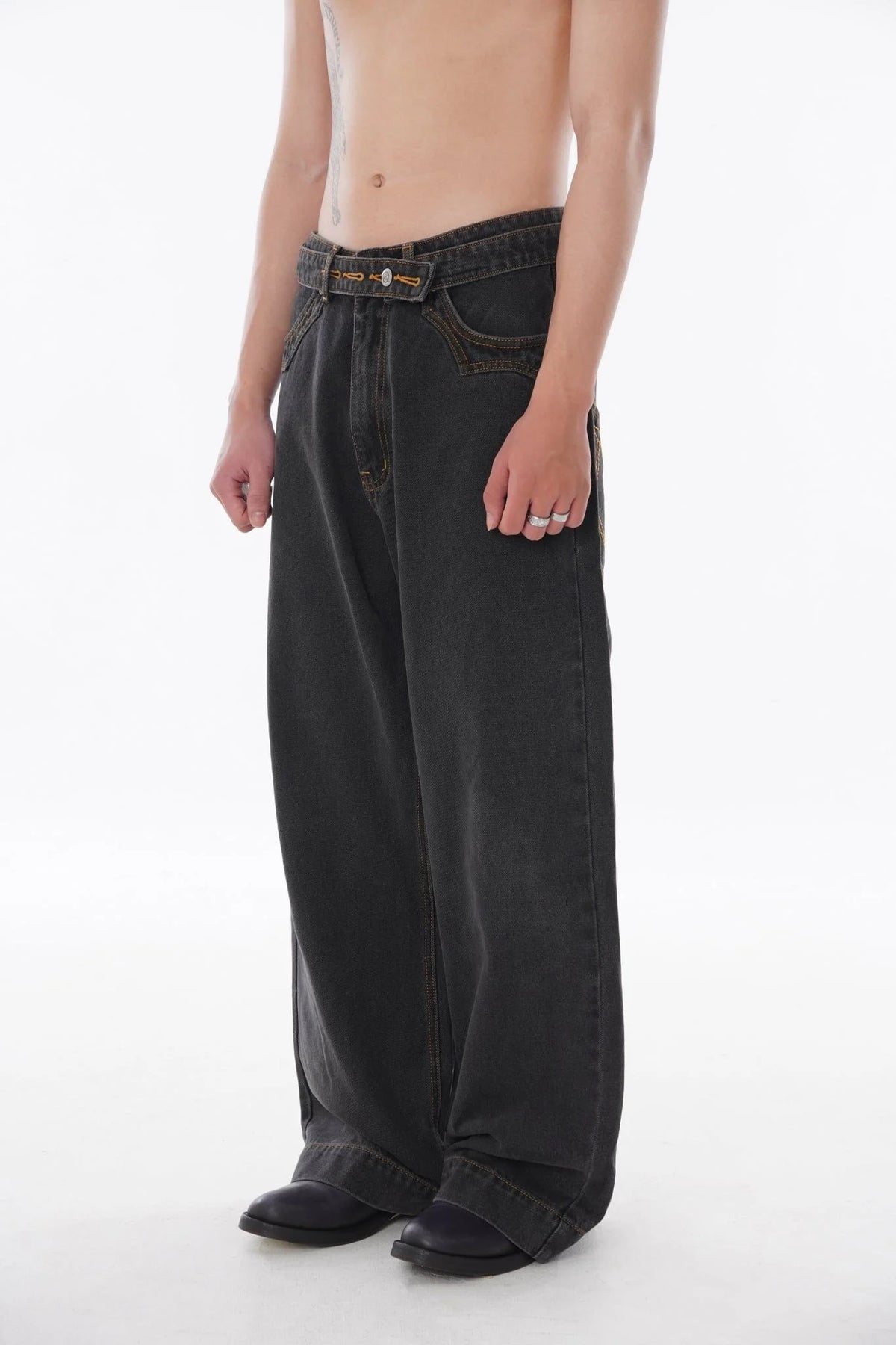 [ROIWORKSHOP] ARROW STITCH DENIM PANTS