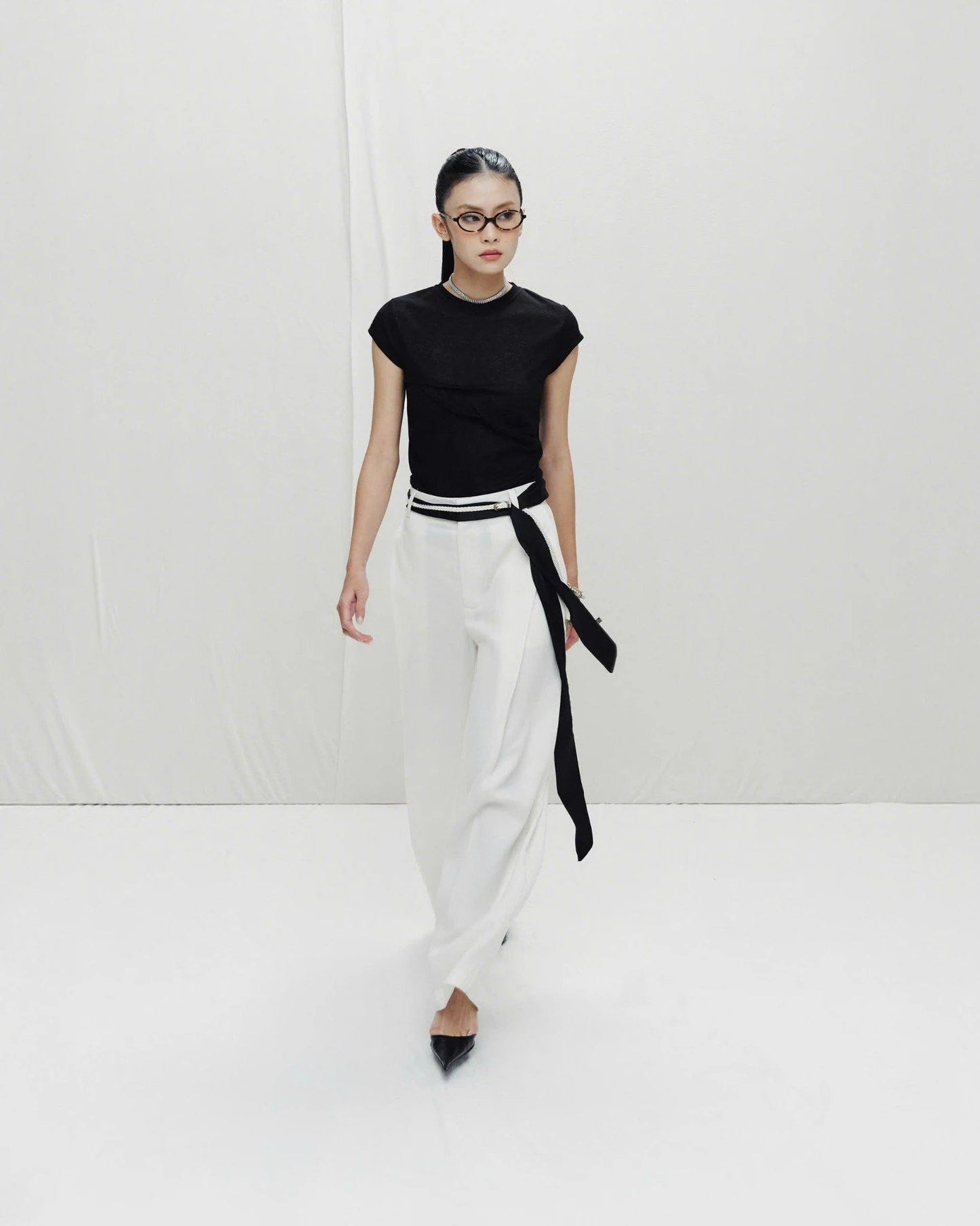 [HYPNOTISM] CREASED TROUSERS